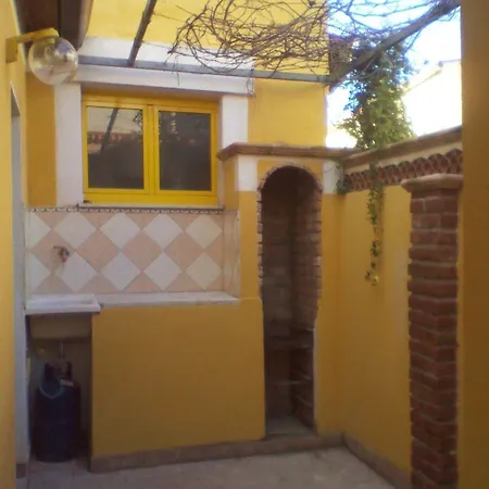 La Bed & Breakfast 3*